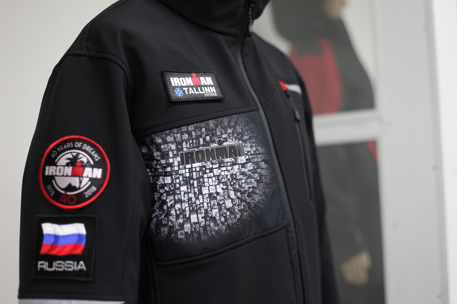 Куртка из ткани SOFT-SHELL